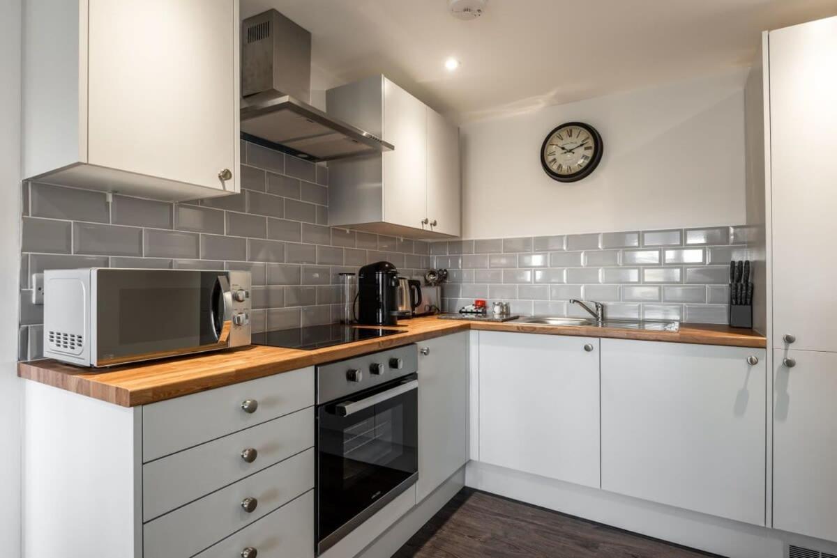 Cosy 1 Bed Flat In Leeds